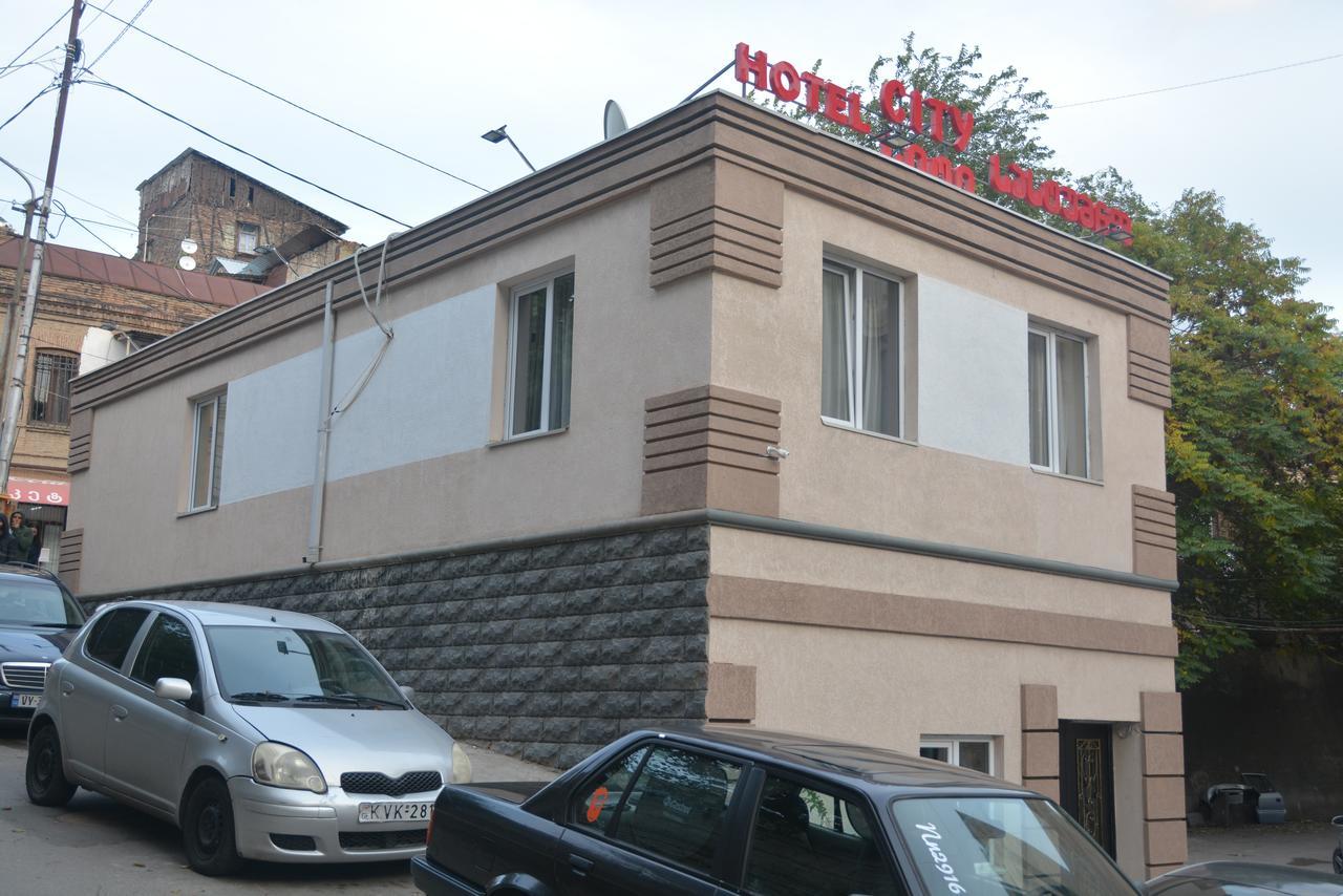 City Hotel Tbilisi Eksteriør billede