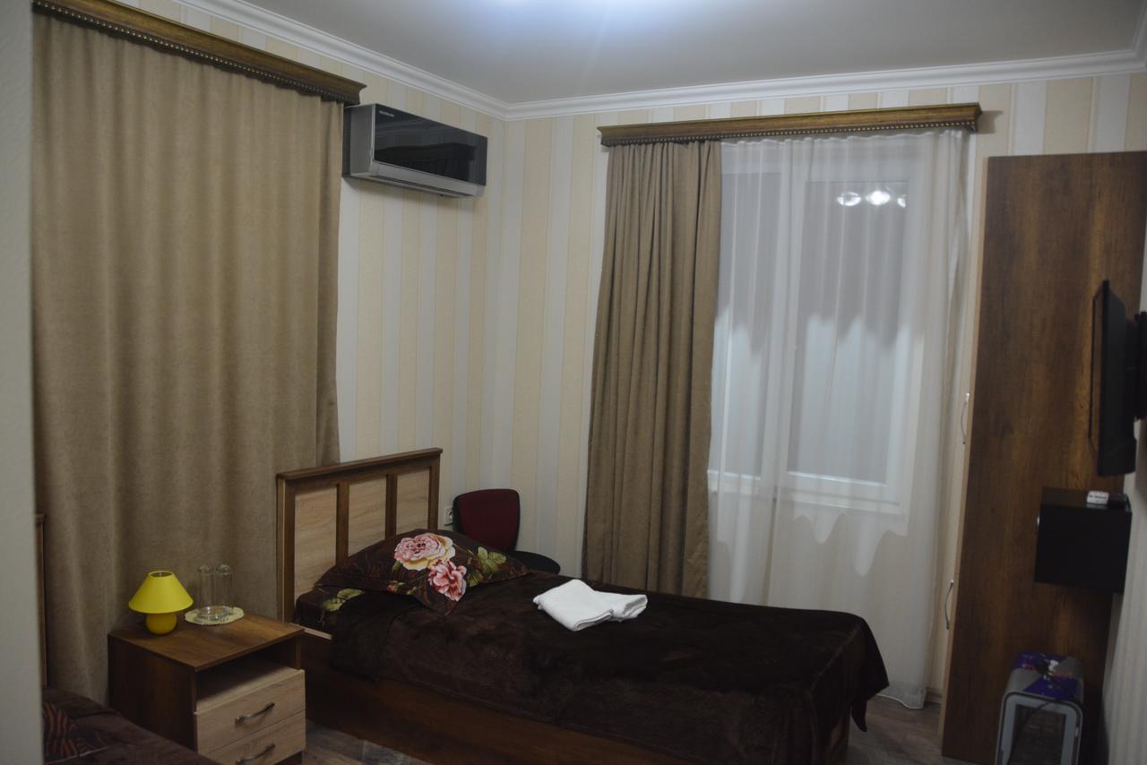City Hotel Tbilisi Eksteriør billede